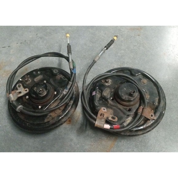 2000's Toyota Prius Right and Left Rear Drum Brake ABS Spindle Knuckle - Picture 4 of 4